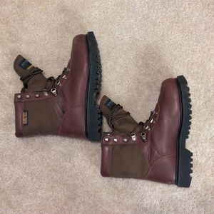 Wolverine Women's 8" Boots size 9.5